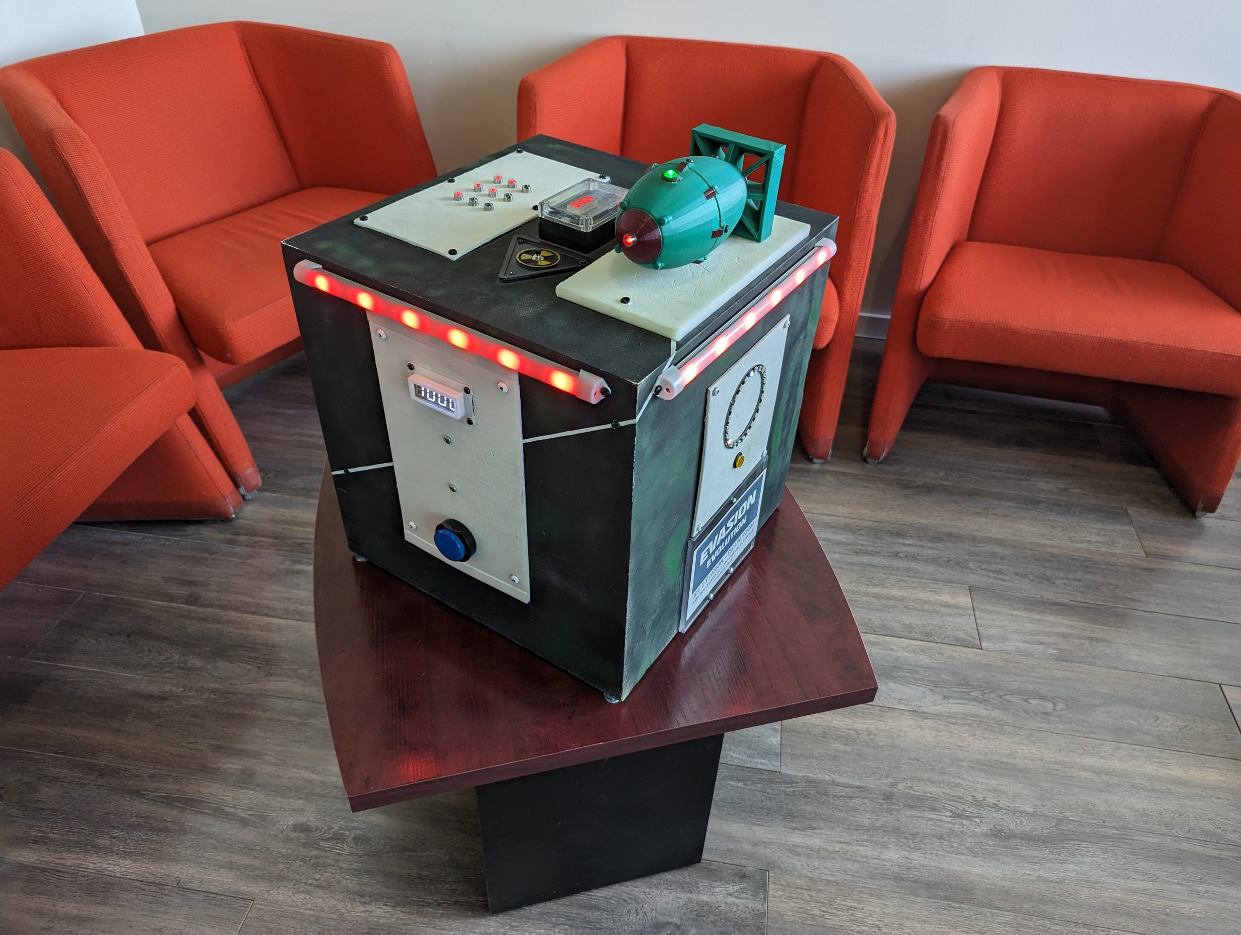 Cube d'évasion F à jouer gratuitement chez Évasion Évolution à Blainville